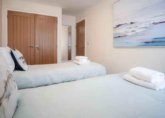 Dolphin - 2 Bedroom Apartment - Saundersfoot